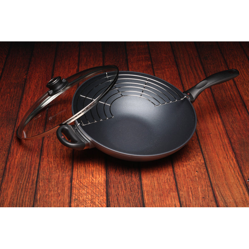 Non-Stick Aluminum Wok with Lid, 12.5" x 2.66"