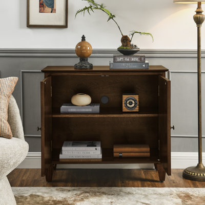 Buffet rétro 33,6 po en noyer, armoire à vin avec tablette ajustable - surface lisse, assemblage facile et symétrique pour différentes pièces Élégant grain de bois, nécessitant peu d'entretien