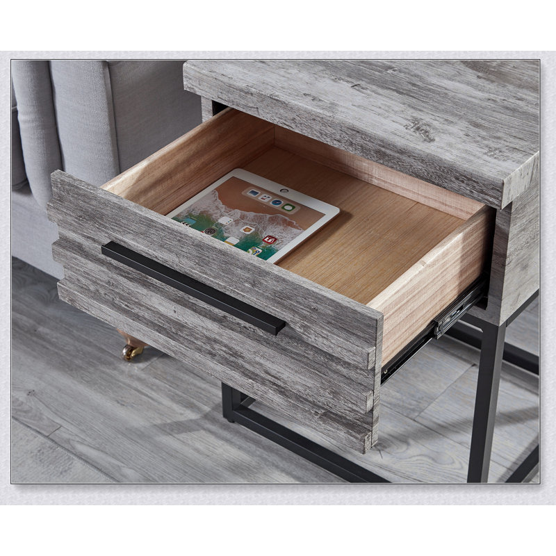 Ensemble de chambre à coucher rembourrée 3 pièces avec lit à oreilles capitonné et deux tables de chevet grises Belize, Gris