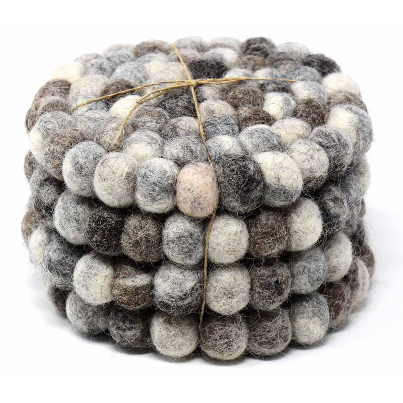 Round 4 Piece Coaster Set, Gray/White