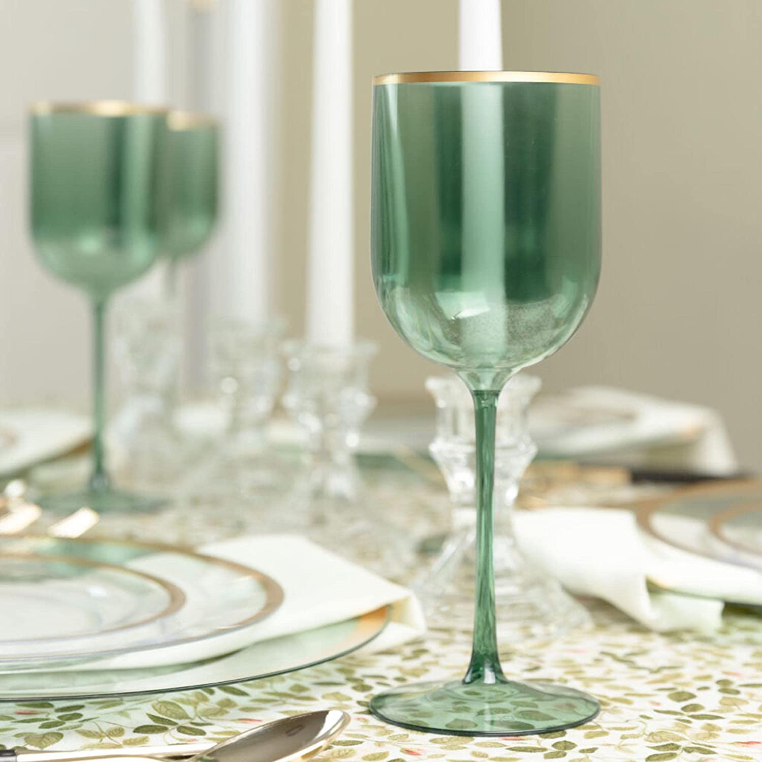 EcoQuality Disposable Plastic Wine Glass for 25 Guests