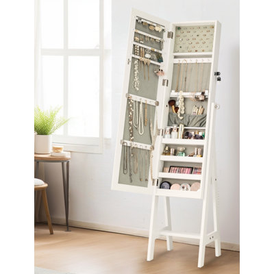 Armoire à bijoux