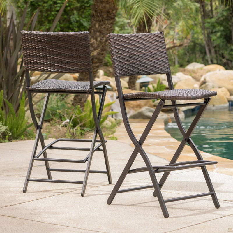 Chaise pliante en osier pour l'extérieur