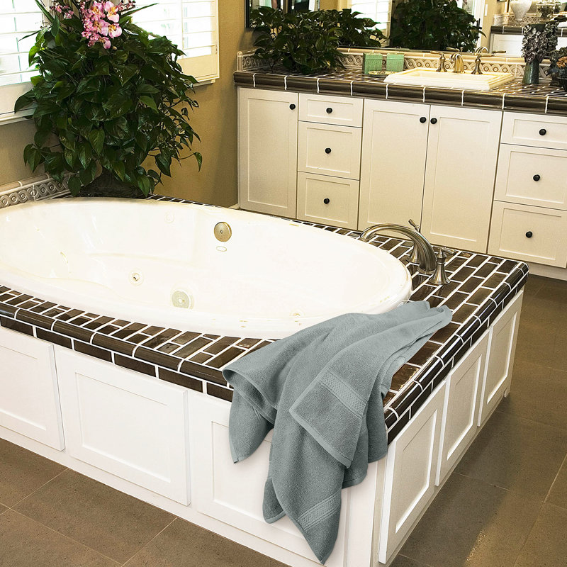 Saladin Bath Towel, Cool Grey