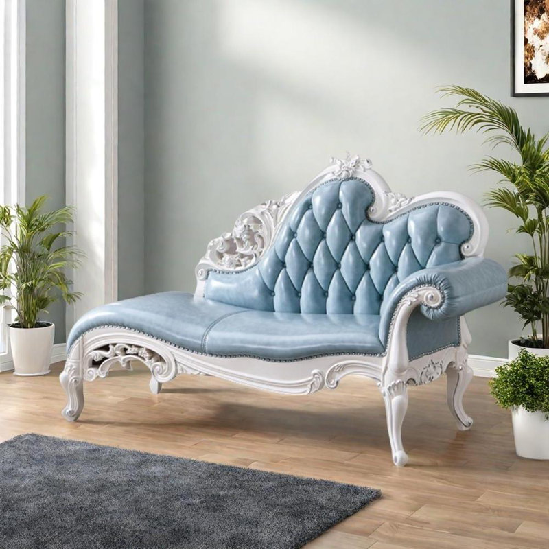 Chaise confortable en chêne sculpté, Orienté à droite