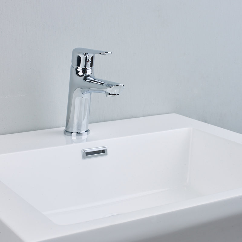 Serin® Single-Hole Single-handle Bathroom Faucet with Drain Assembly, Chrome