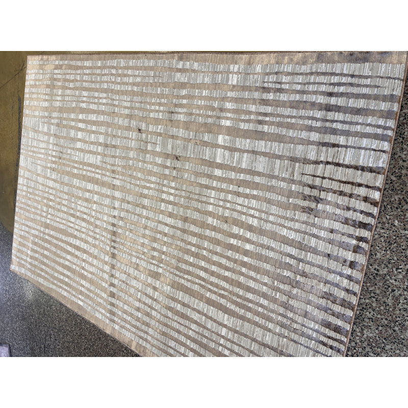 KAI 210, Rectangle 10' x 13'