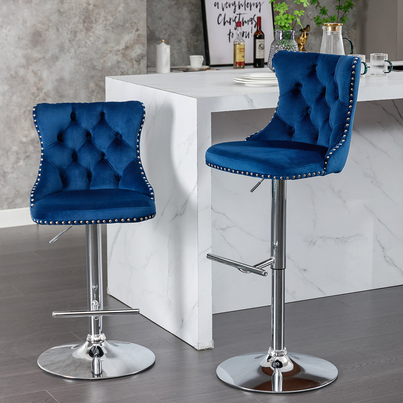 Tabourets de bar pivotants en velours à hauteur de siège réglable de 25 à 33 pouces, tabourets de bar à base chromée avec dossier capitonné confortable pour un pub à domicile et un îlot de cuisine, ensemble de 2, AS1712BL, bleu