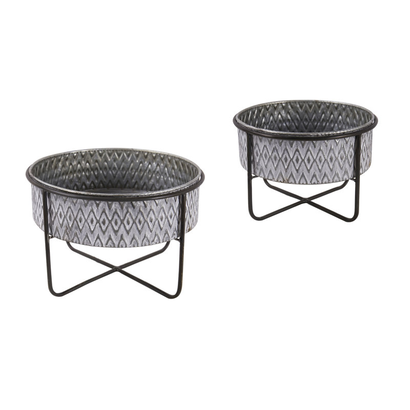 2-Piece Embossed Metal Indoor/Outdoor Planter Set