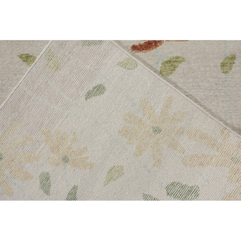 Distressed Homage Hand Knotted Wool Floral Area Rug, Rectangle 6' x 9'