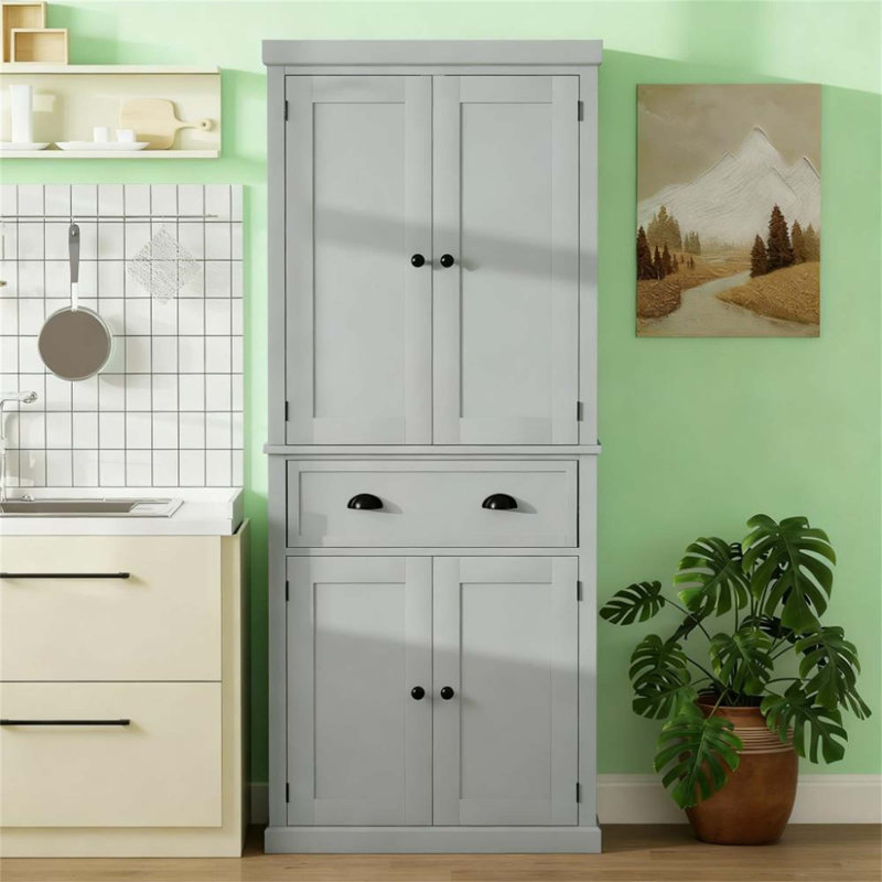 Garde-manger autoportant avec tablettes réglables et beaucoup de rangement, parfait pour la cuisine et la salle à manger