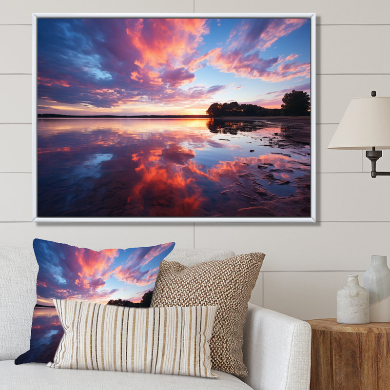 Blue Sky Skyline Symphony sur toile, H 24 po x l 32 po x P 1 po, Cadre flottant blanc