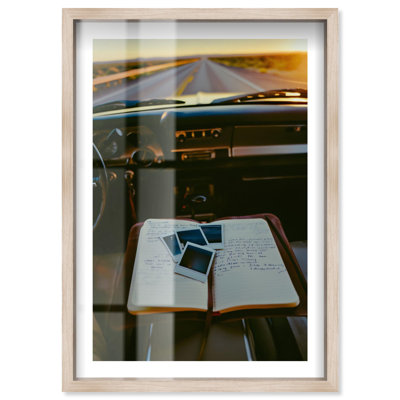 «Dashboard Memories Shadowbox Print», reproduction de photo par Notoriart, cadre blond, 36 x 54