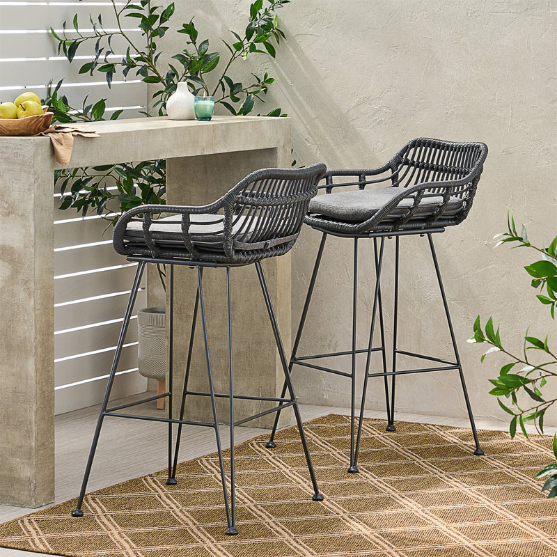 Tabouret de bar en rotin avec coussins résistants à l'eau et siège tissé en polyéthylène durable