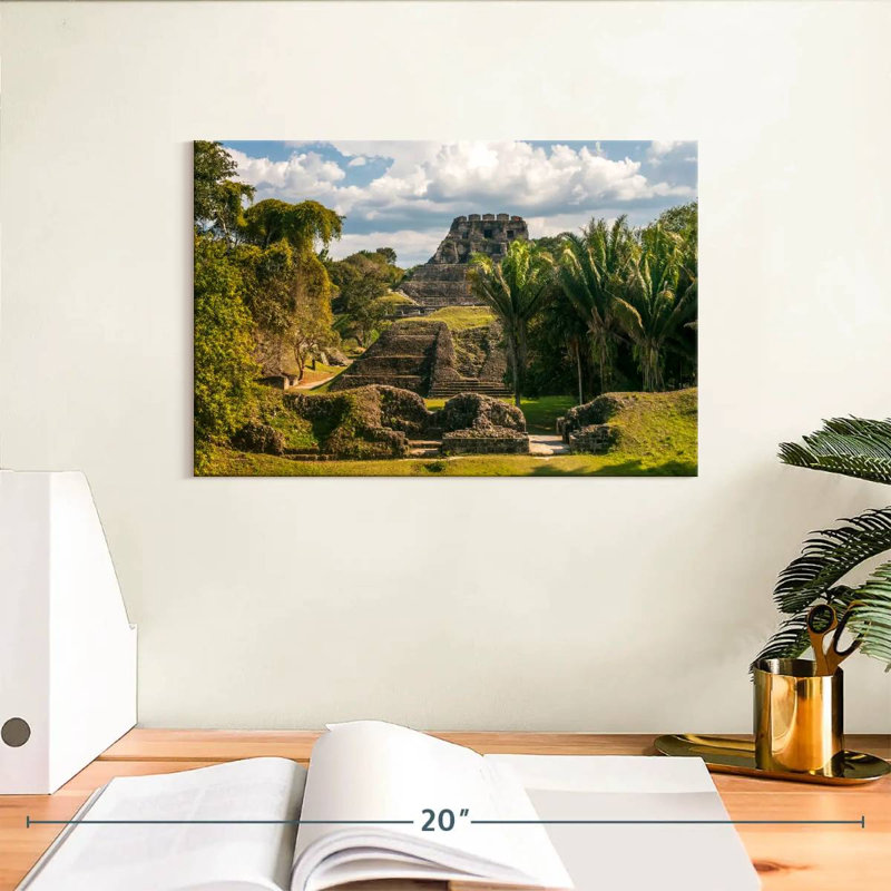 Ravi, ruines mayas de Xunantunich, H 8 po x l 12 po