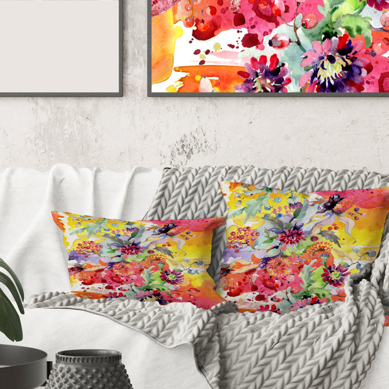 Housse et insert de coussin carré Vibrant Wild Leaves and Wildflowers, 16" x 16"