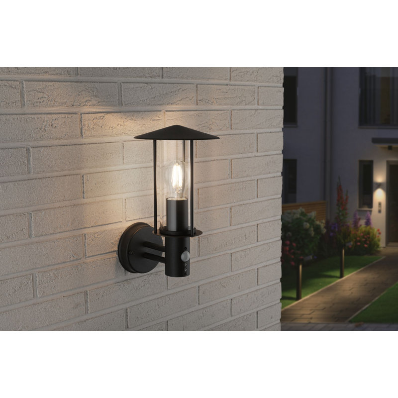 Outdoor Wall Lantern