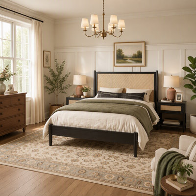 Lit plateforme Queen Size avec tête de lit en rotin, sommier à lattes en bois, style bohème bord de mer, sans sommier tapissier, noir