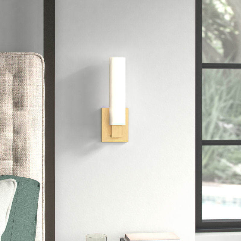 Trenton Armed Sconce, Aged Brass
