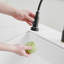 Robinet de cuisine noir mat, robinet de cuisine noir et or avec douchette rétractable, robinet de cuisine à ressort à poignée simple pour évier de cuisine, noir mat et or