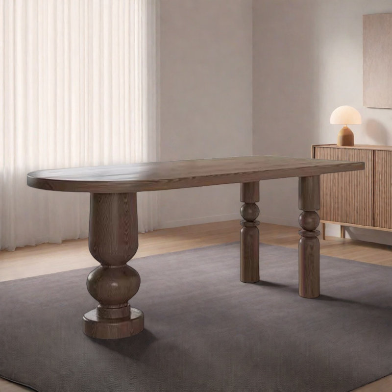 Table de salle à manger en bois massif de style français., H 29,5 po x L 78,7 po x l 31,4 po