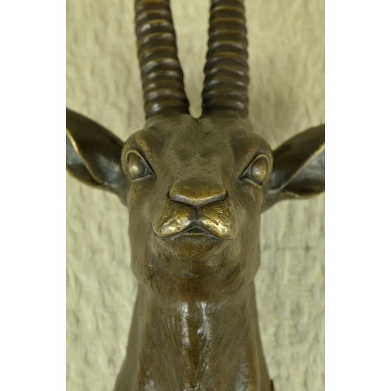 Figurines et sculptures Jhovana