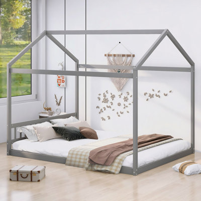 Lit en bois avec tête de lit