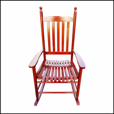 Chaise berçante en bois durable avec dossier à lattes pour une détente en douceur, parfaite pour les balcons et les vestibules.