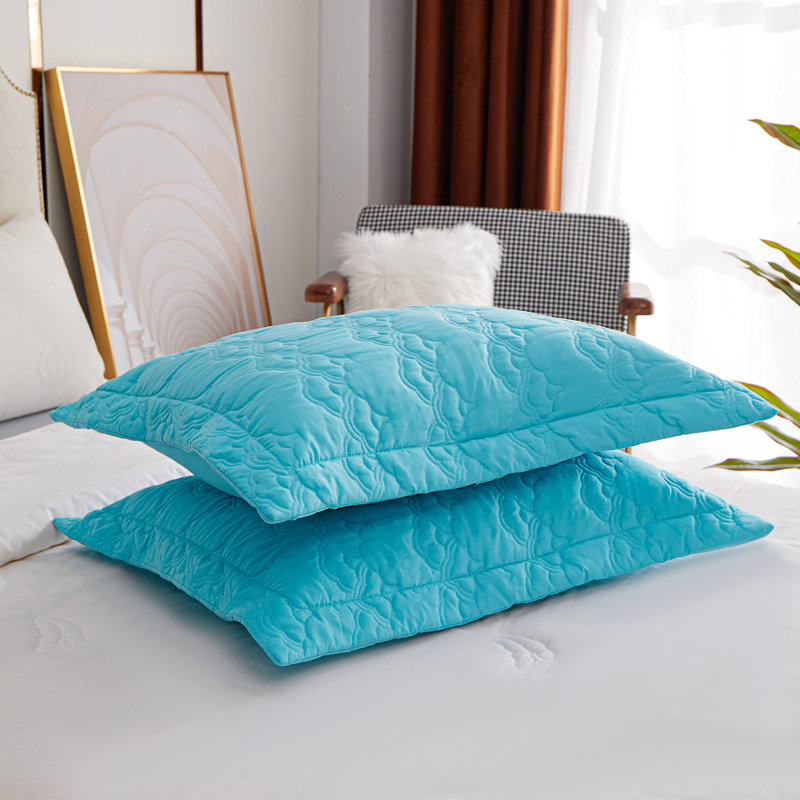 2_Kindred Home Ensemble de 2 taies décoratives à motif floral brodé et taies décoratives en microfibre, 20 po x 26 po, Bleu