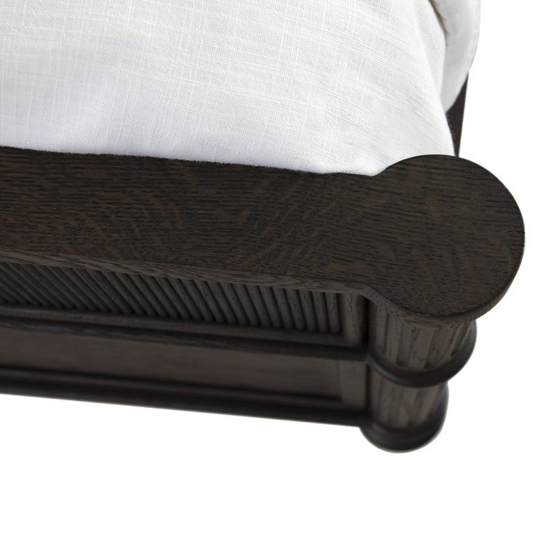 Andrea Bed, Queen