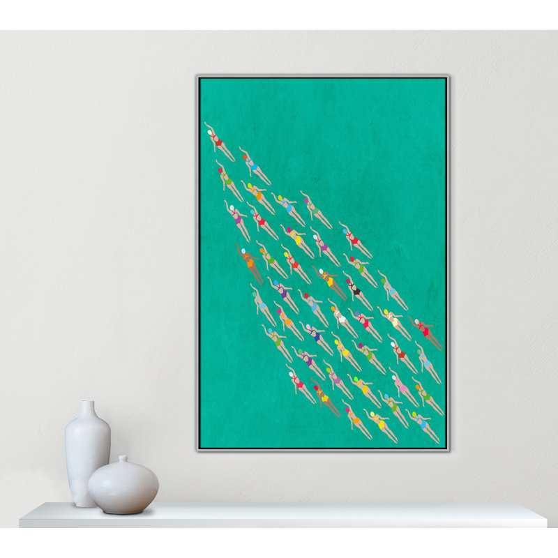 «Racing Swimmers Print» par WallChart, Toile avec cadre, Flottant argent, L 41,5 po x H 61,5 po