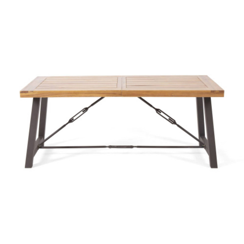 Table de salle à manger d'extérieur idéale pour les dîners de jardin et les collations sur la terrasse