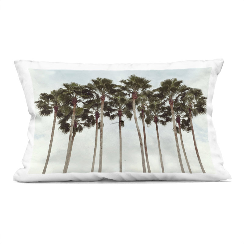 Coussin décoratif imprimé Surfs Up Beach Palms par Natalie Carpentieri