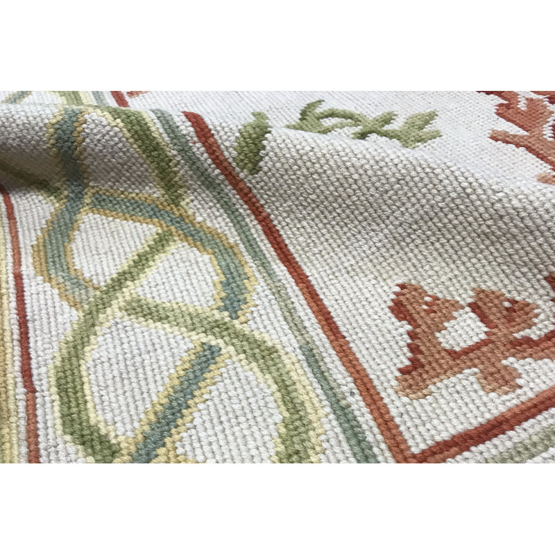 Hand-Knotted High-Quality Beige Area Rug