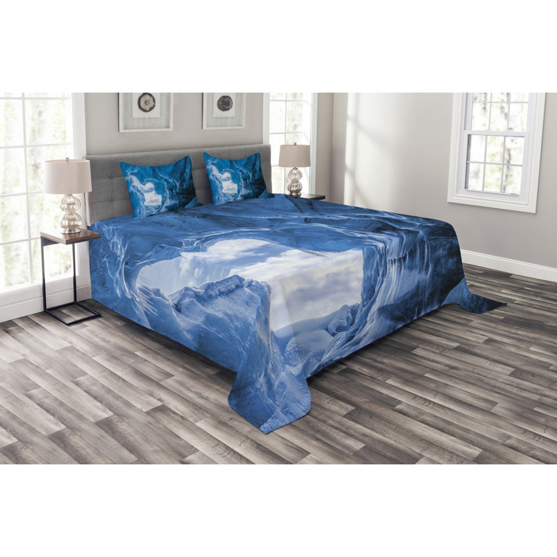 Natural Cave Bedspread Set with Shams, 220 x 264 cm