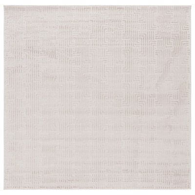 Saylor 100 Performance Geometric Rug