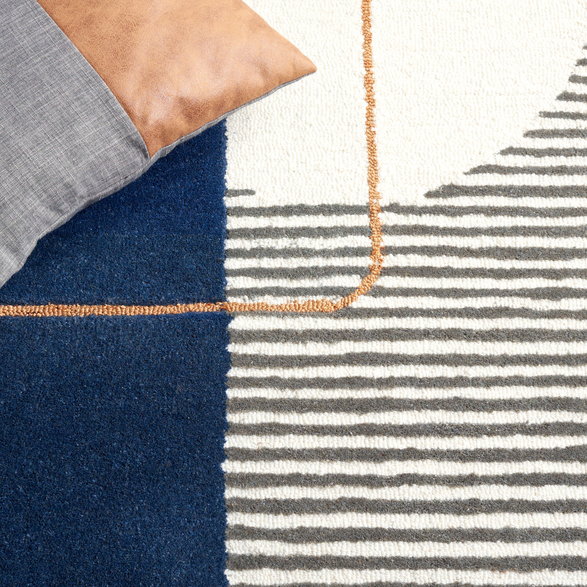 Lacy Area Rug, Square 5'