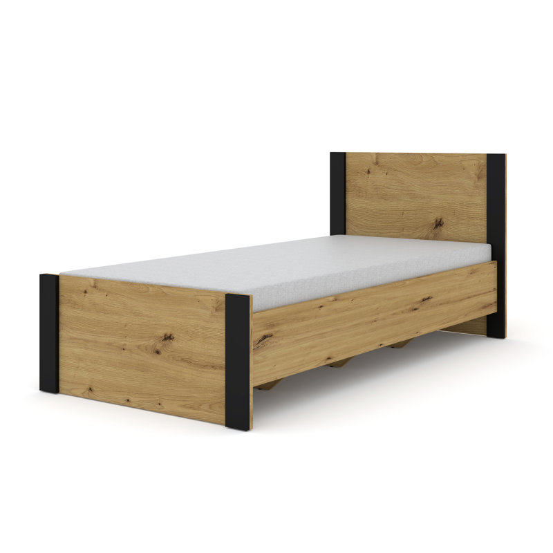 Maja Bed