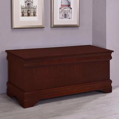 Warm Brown Chest With Ample Space For Storing Throws, - Lined To Provide A Pleasant Scent, 47X17x20 Inches, Kd Assembly In Tone, Elegant Detailing Sophisticated Decor, Blanket And Quilt Storage,