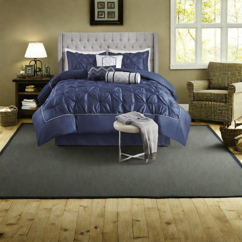 Luxueux ensembles de literie en polyester touffetés bleu marine, sophistiqués et confortables