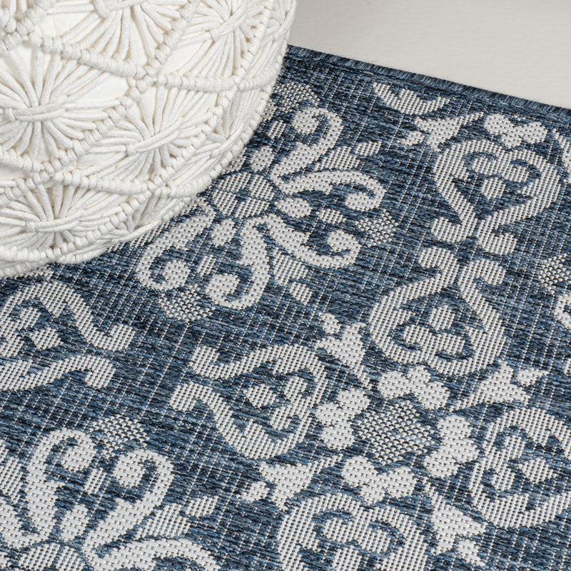 Amora Traditional Mediterranean Tile Design Navy/Cream Indoor/Outdoor Rug, Rectangle 2'11" x 4'11"