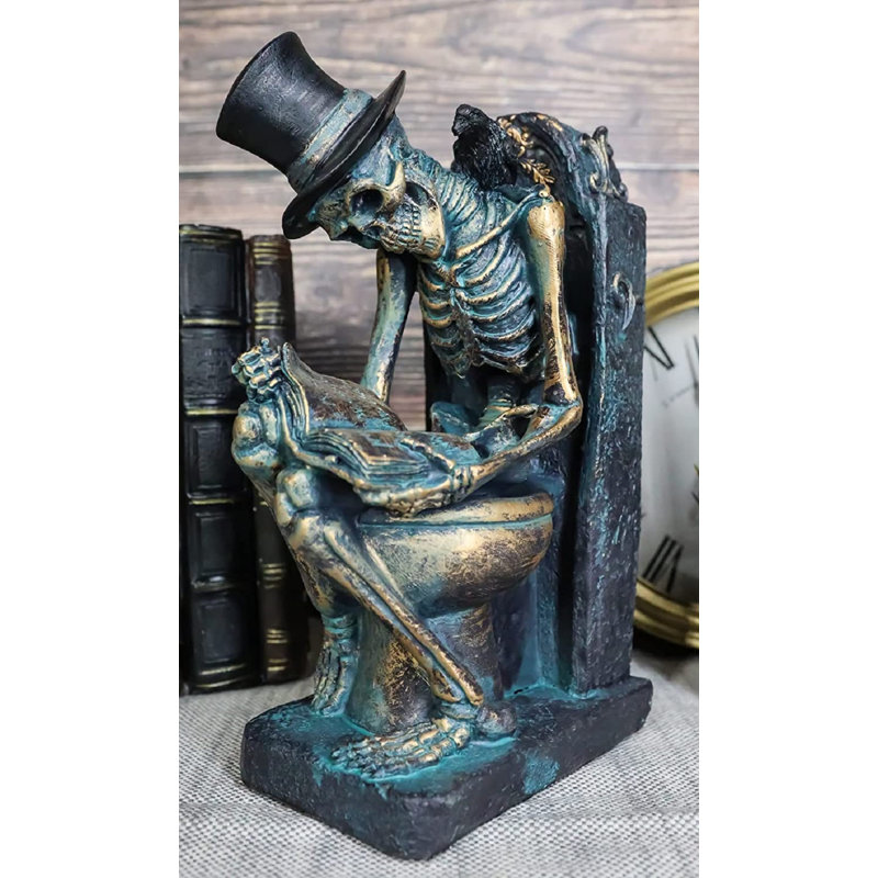 Ariss Figurines & Sculptures