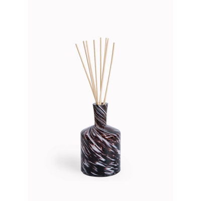 Saffron Sandalwood Signature Reed Diffuser