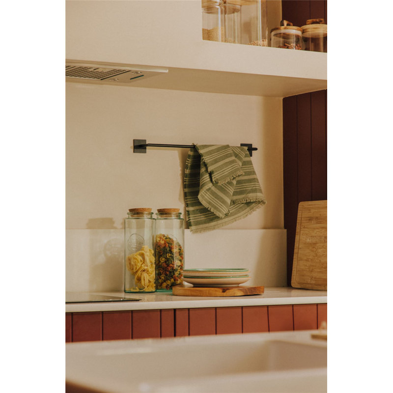 Alegre Towel Stand