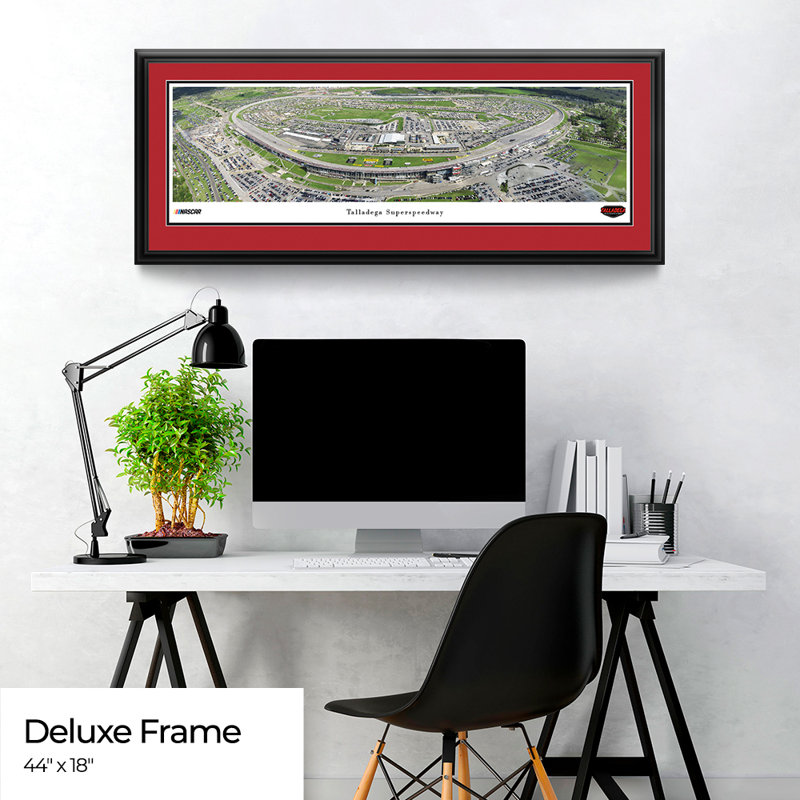 Talladega Superspeedway - Deluxe Frame