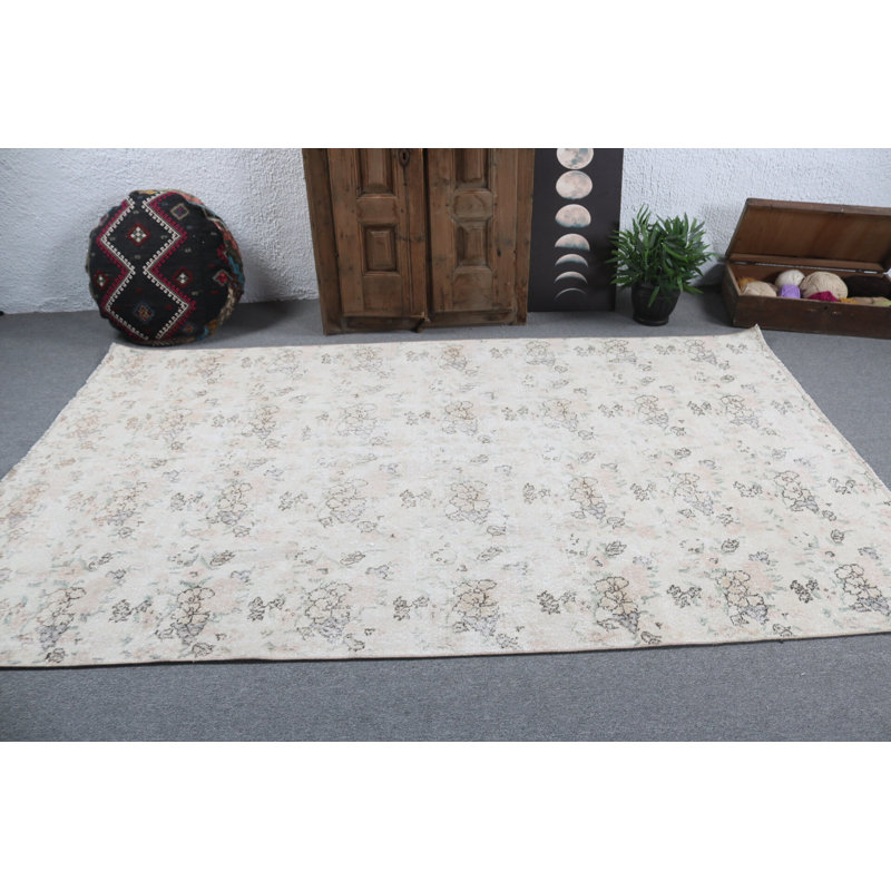 Tapis turc Oushak fabriqué à la main en beige avec motifs floraux pour le salon