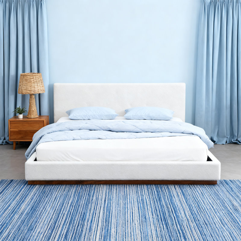 Élégant lit tapissier en tissu blanc avec joli cadre en bois massif texturé grain de bois, blanc, très grand, Très grand