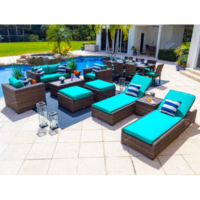 Ensemble de conversation en osier / rotin brun pour 16 personnes avec coussins Sunbrella Collection Tuscany