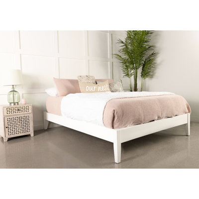 Lit plateforme universel, blanc pour très grand lit, sommier à lattes, finition en bois et tête de lit sur mesure, matelas en bois d'hévéa adapté