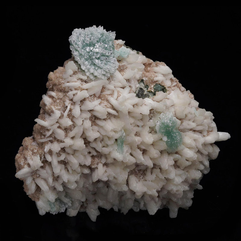 Vert apophyllite sur Stilbite